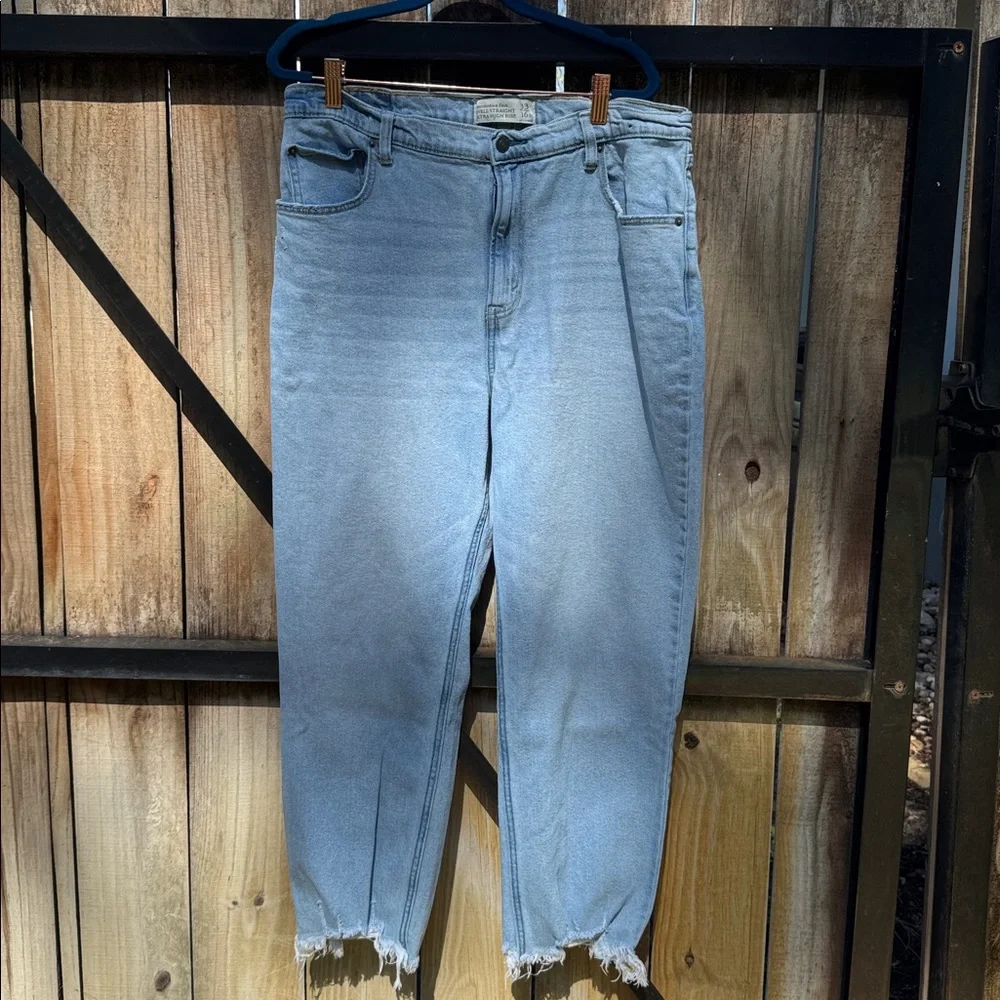 Abercrombie & Fitch ultra high rise ankle straight jeans, raw hem, size 16R